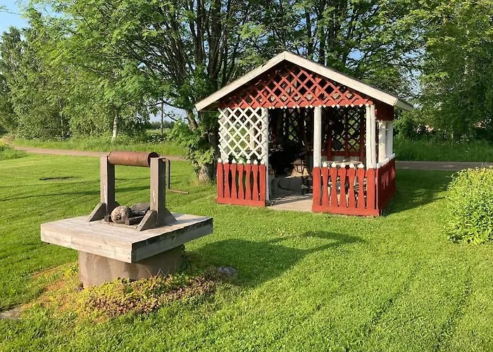 Omakotitalo Alajaervellae Villa *